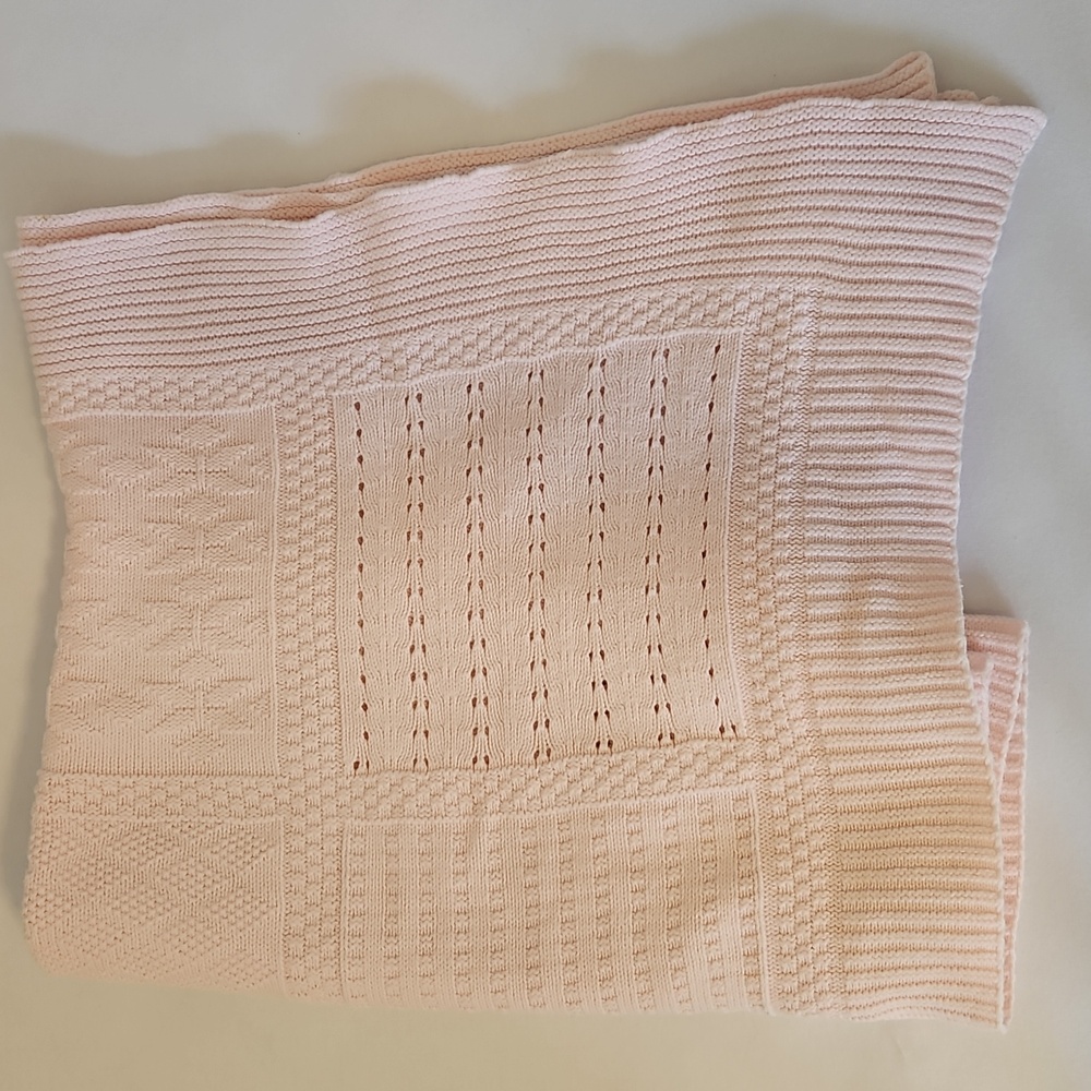 Soft Pink Knit Blanket